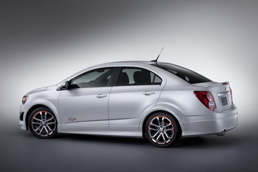 Chevrolet Sonic Z-Spec 2.5 Concept 2012 года  (фото 4 из 6)